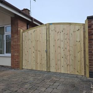 (Pair) Bow Top Entrance Gates